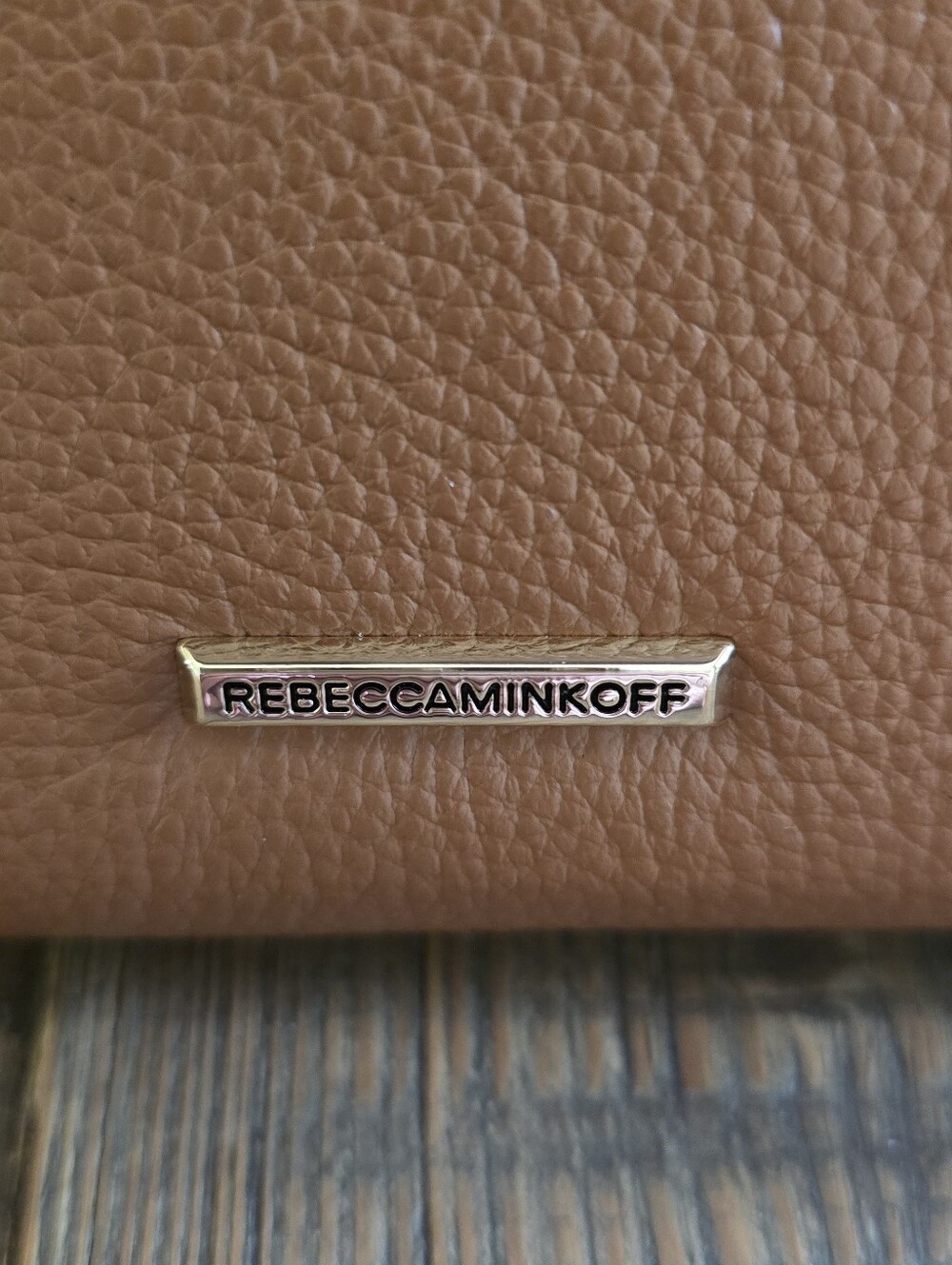 Rebecca Minkoff Pebbled Leather Regan Charging (Iphone) Wristlet - Cognac - Picture 2 of 11